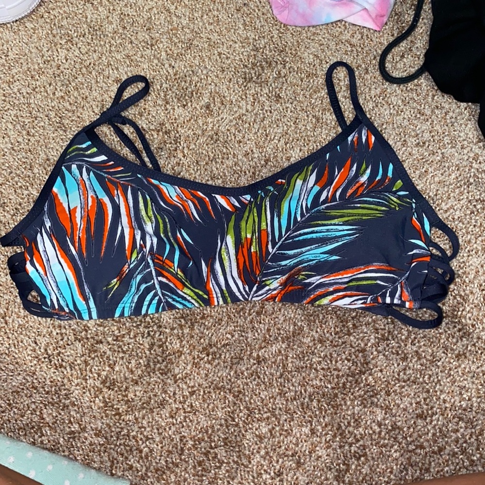MOSSIMO BATHING SUIT TOP